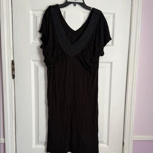 Peppermint bay Black V-Neck Dress with Embellished beaded Detail 1X